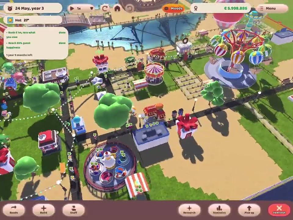 Play the gameplay video: manage your theme park